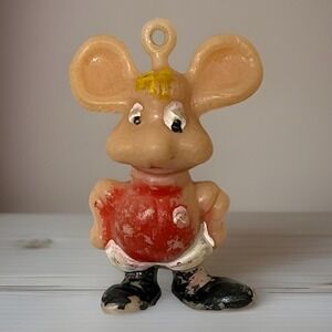 TOPO GIGIO Hong Kong TOY Key Chain MARIA PEREGO Hard Plastic Rubber Vintage